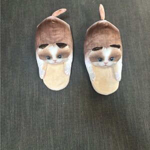 NEW !! Cozy Cat Slippers for Pet Lovers